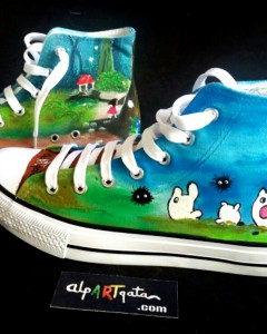 Zapatillas-personalizadas-pintadas-alpartgata-Totoro (11)